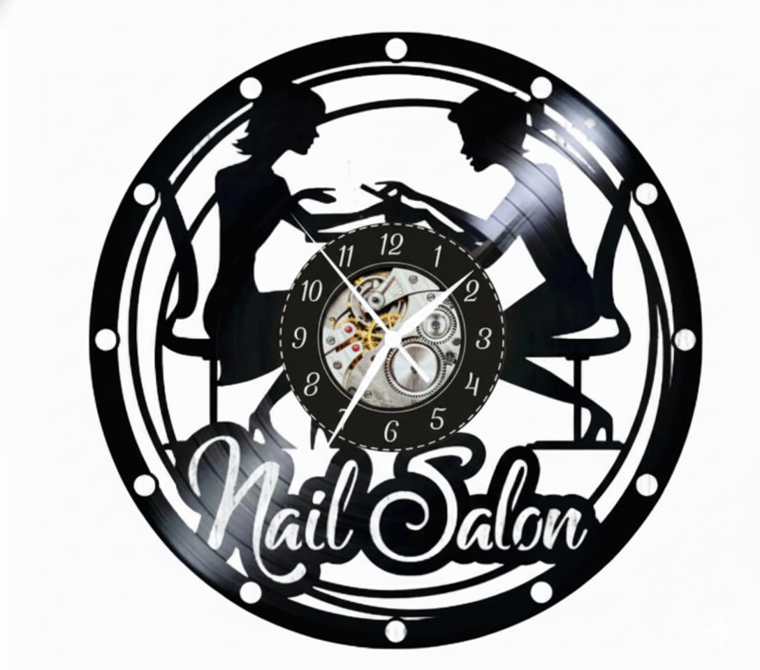 prim Logo profesional pentru salon de unghii – design elegant cu ceas și simboluri de manichiură
